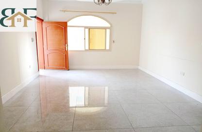 Apartment - 2 Bedrooms - 2 Bathrooms for rent in Al Mansoura - Al Mansoura - Doha