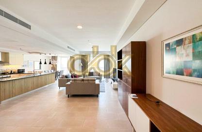 Duplex - 3 Bedrooms - 4 Bathrooms for rent in Viva West - Viva Bahriyah - The Pearl Island - Doha