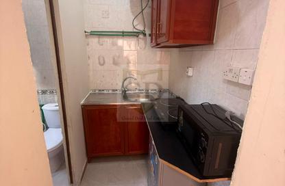 Apartment - Studio - 1 Bathroom for rent in Al Duhail - Al Duhail - Doha
