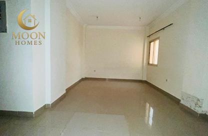 Apartment - 1 Bedroom - 2 Bathrooms for rent in Umm Ghwailina Comm - Umm Ghuwalina - Umm Ghuwailina - Doha