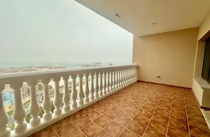 Apartment - 2 Bedrooms - 3 Bathrooms for rent in East Porto Drive - Porto Arabia - The Pearl Island - Doha