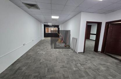 Office Space - Studio - 2 Bathrooms for rent in B-Ring Road - B-Ring Road - Doha