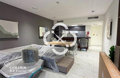 Apartment - 2 Bedrooms - 3 Bathrooms for sale in Boulevard View - Yasmeen City - Lusail