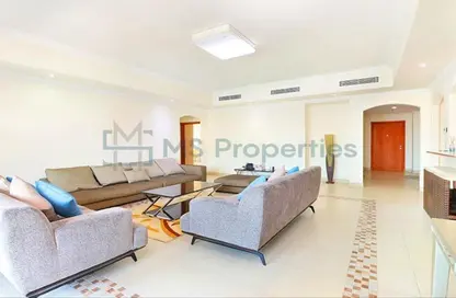 Apartment - 3 Bedrooms - 4 Bathrooms for rent in East Porto Drive - Porto Arabia - The Pearl Island - Doha