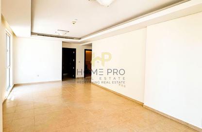 Apartment - 2 Bedrooms - 3 Bathrooms for rent in Viva Central - Viva Bahriyah - The Pearl Island - Doha