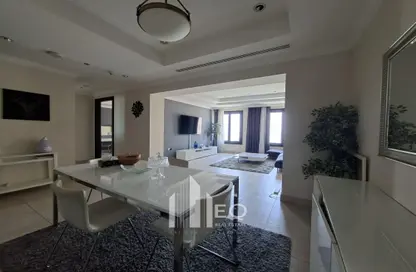 Apartment - 1 Bedroom - 2 Bathrooms for rent in East Porto Drive - Porto Arabia - The Pearl Island - Doha