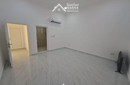 مجمع سكني - 7 غرف نوم - 7 حمامات للايجار في أم العمد - أم العمد - الشمال