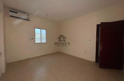 Apartment - 2 Bedrooms - 2 Bathrooms for rent in Thabit Bin Zaid Street - Al Mansoura - Doha