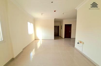Apartment - 2 - 2 for rent in Ibn Al Haitam Street - Fereej Abdul Aziz - Doha