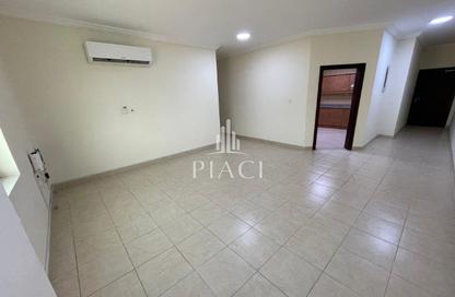 Apartment - 3 - 2 for rent in Salaja Street - Doha Al Jadeed - Doha
