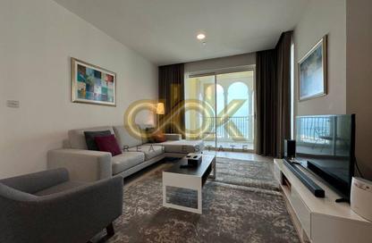 Apartment - 1 Bedroom - 2 Bathrooms for rent in Viva West - Viva Bahriyah - The Pearl Island - Doha