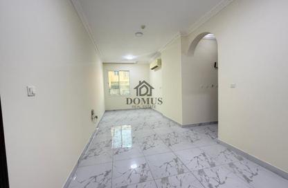 Apartment - 3 Bedrooms - 2 Bathrooms for rent in Tadmur Street - Old Airport Road - Doha