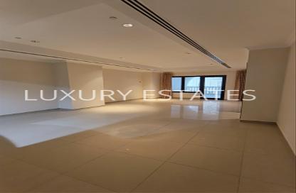 Apartment - 1 Bedroom - 2 Bathrooms for rent in East Porto Drive - Porto Arabia - The Pearl Island - Doha Apartment - 1 Bedroom - 2 Bathrooms for rent in East Porto Drive - Porto Arabia - The Pearl Island - Doha