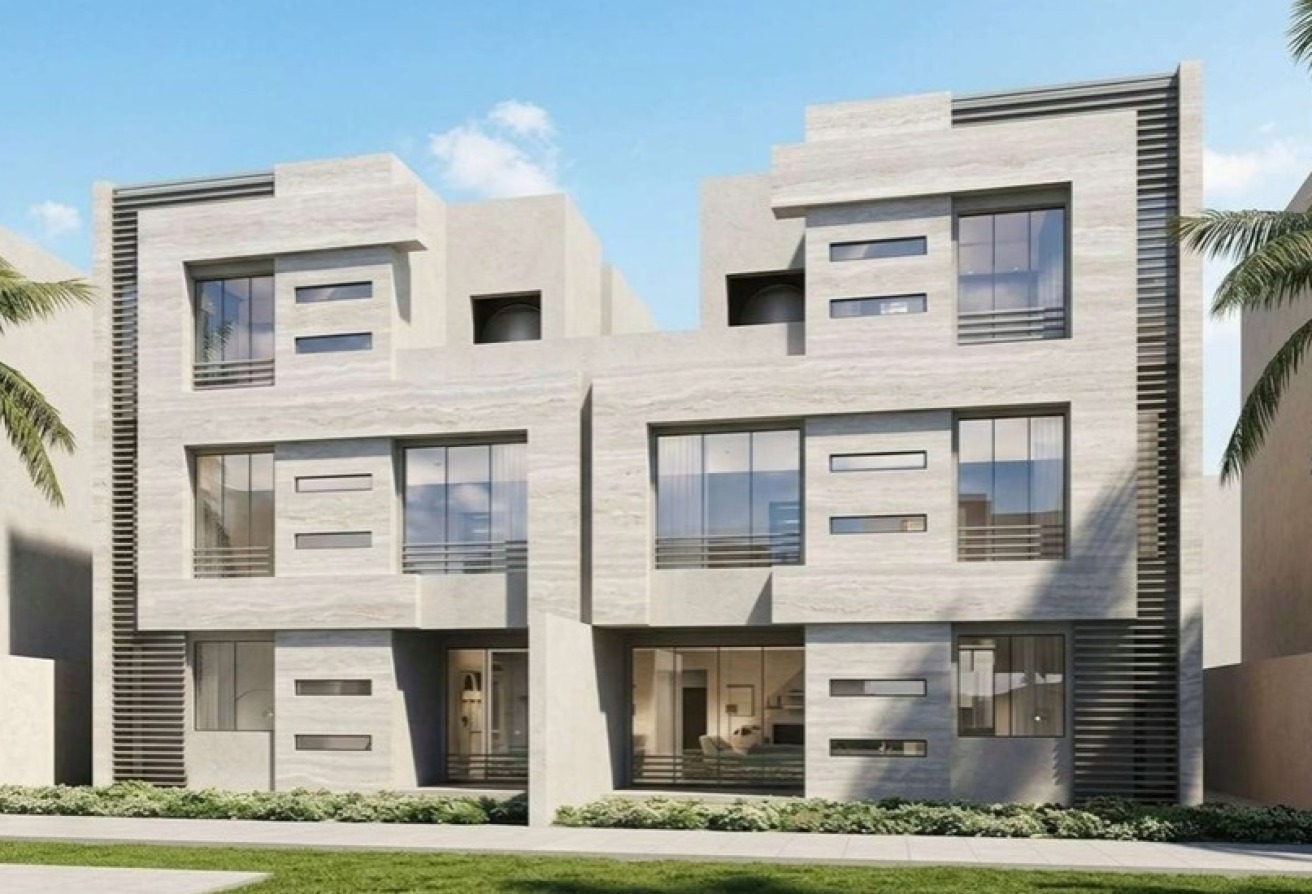 LUXURIOUS VILLA FOR SALE |SEMI FURNISHED|UM ALAMAD thumbnail 2