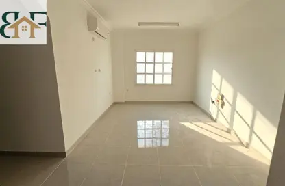 Apartment - 3 Bedrooms - 2 Bathrooms for rent in Muntazah 7 - Al Muntazah - Doha