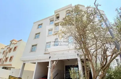 Apartment - 2 Bedrooms - 1 Bathroom for rent in Al Khazin Street - Madinat Khalifa South - Madinat Khalifa - Doha