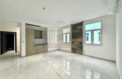 مجمع سكني - 7 غرف نوم - 8 حمامات للايجار في الخيصة - الخيصة - أم صلال محمد