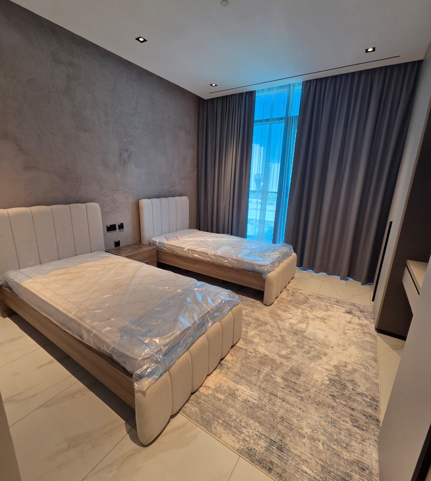 BRAND NEW 2BEDROOM PLUS MAID FULLY FURNISHED thumbnail 17