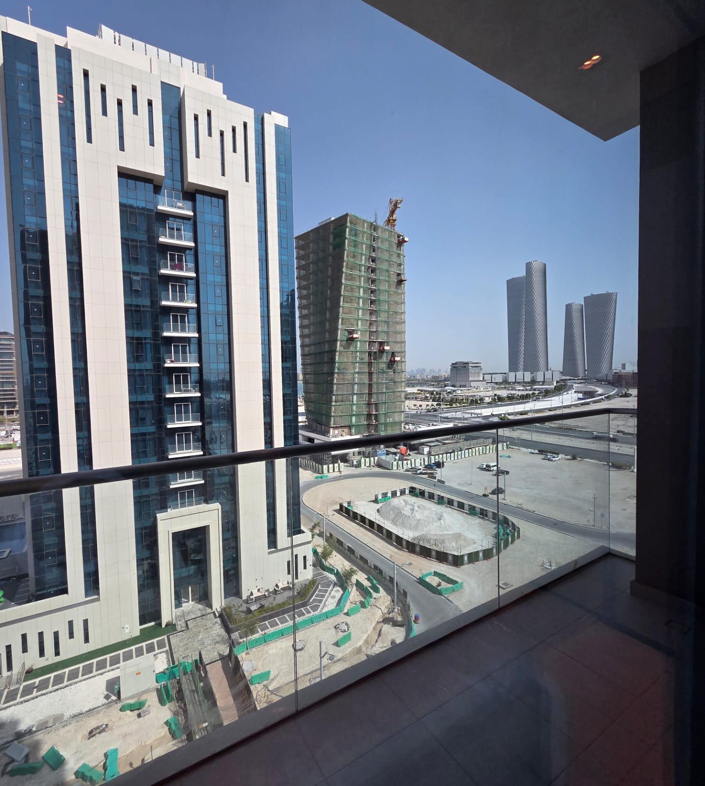 BRAND NEW 2BEDROOM PLUS MAID FULLY FURNISHED thumbnail 18