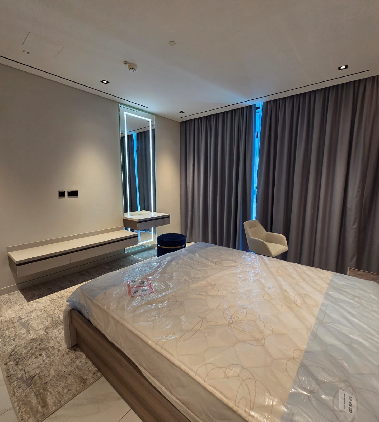 BRAND NEW 2BEDROOM PLUS MAID FULLY FURNISHED thumbnail 11