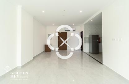 Apartment - 1 Bedroom - 2 Bathrooms for rent in Al Sadd Road - Al Sadd - Doha Apartment - 1 Bedroom - 2 Bathrooms for rent in Al Sadd Road - Al Sadd - Doha