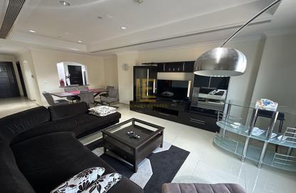 Apartment - 1 Bedroom - 2 Bathrooms for rent in West Porto Drive - Porto Arabia - The Pearl Island - Doha