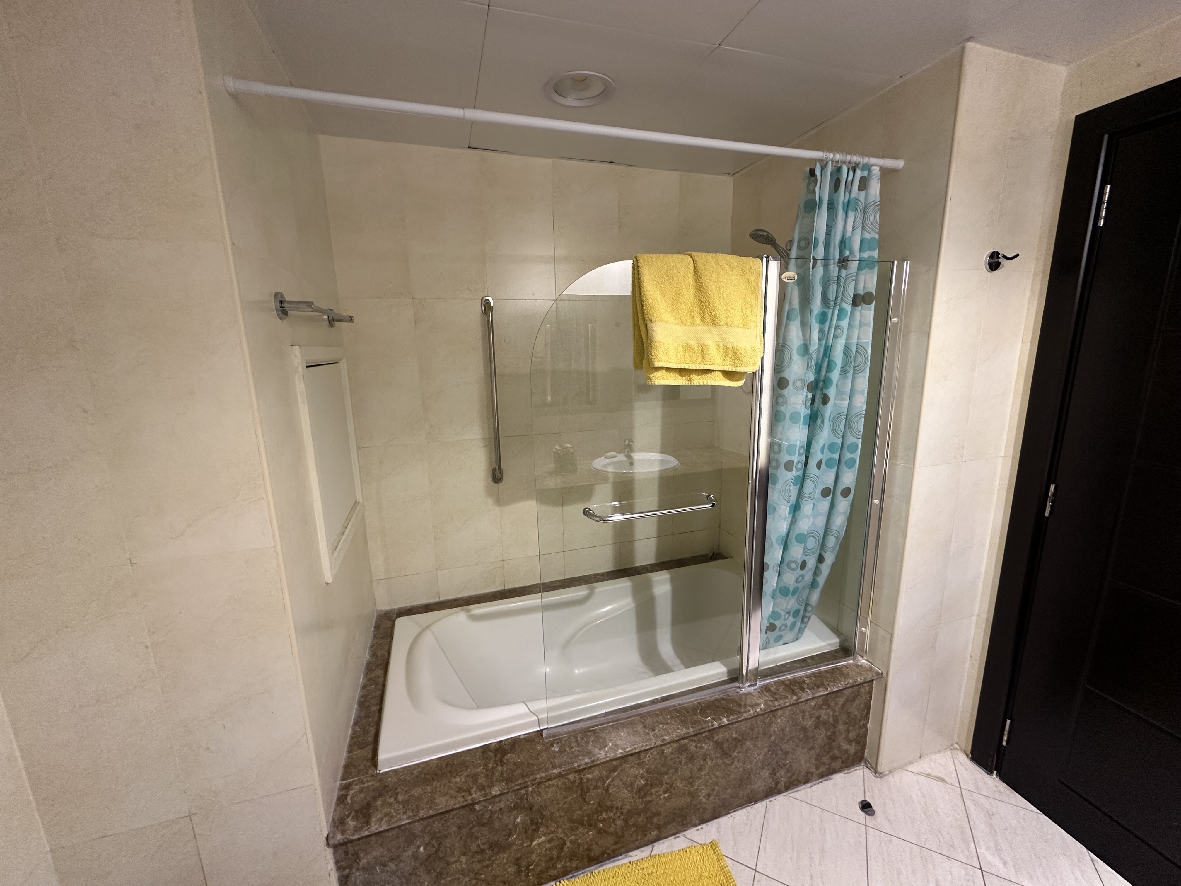 1 Bedroom Fully Furnished Side Sea View thumbnail 7