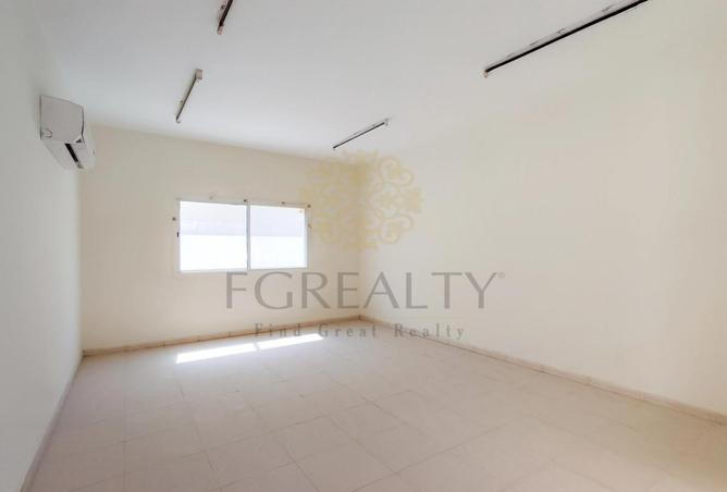 1006988 - Property Image 2