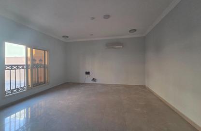 مجمع سكني - 4 غرف نوم - 4 حمامات للايجار في طريق مسيمير - أبو هامور - الدوحة