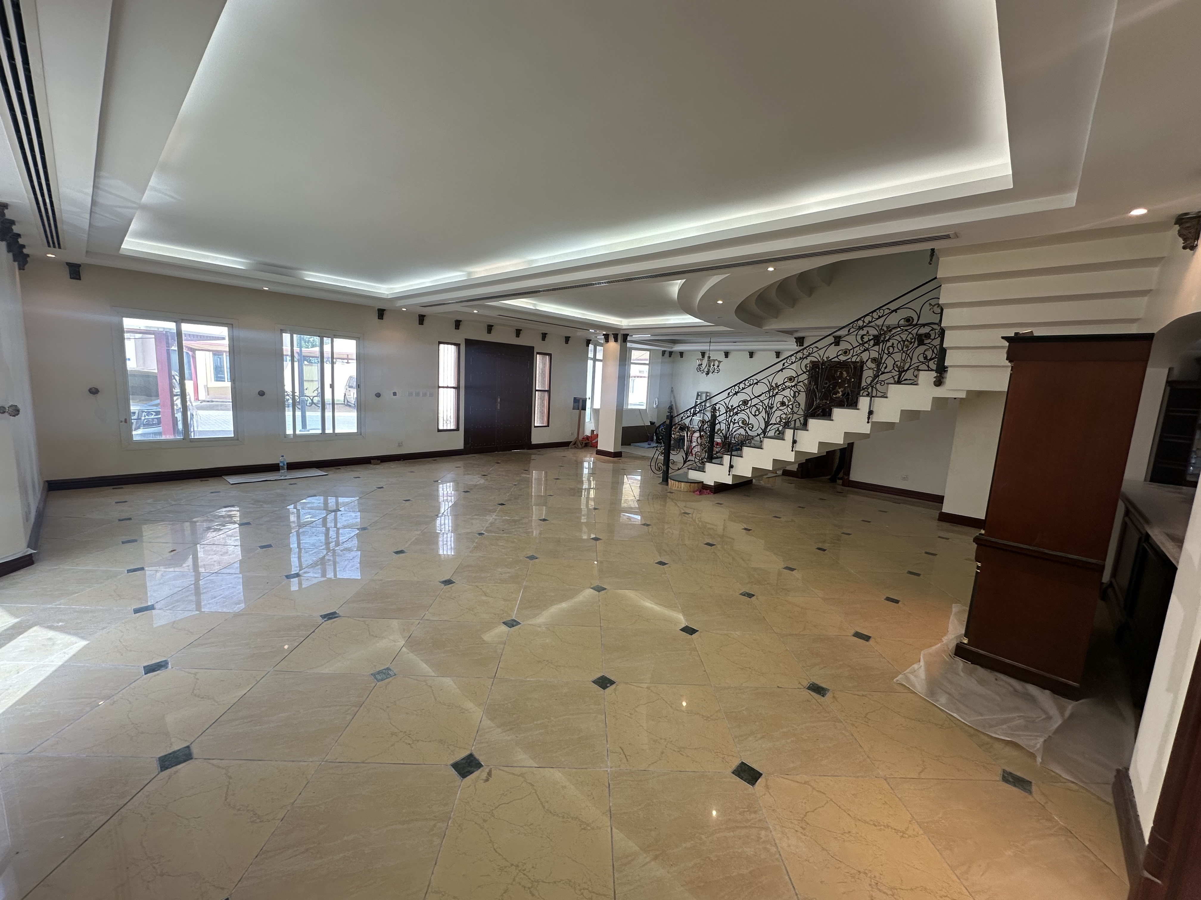 5 Bedroom Villa Duplex Ultra Luxury Park View thumbnail 3