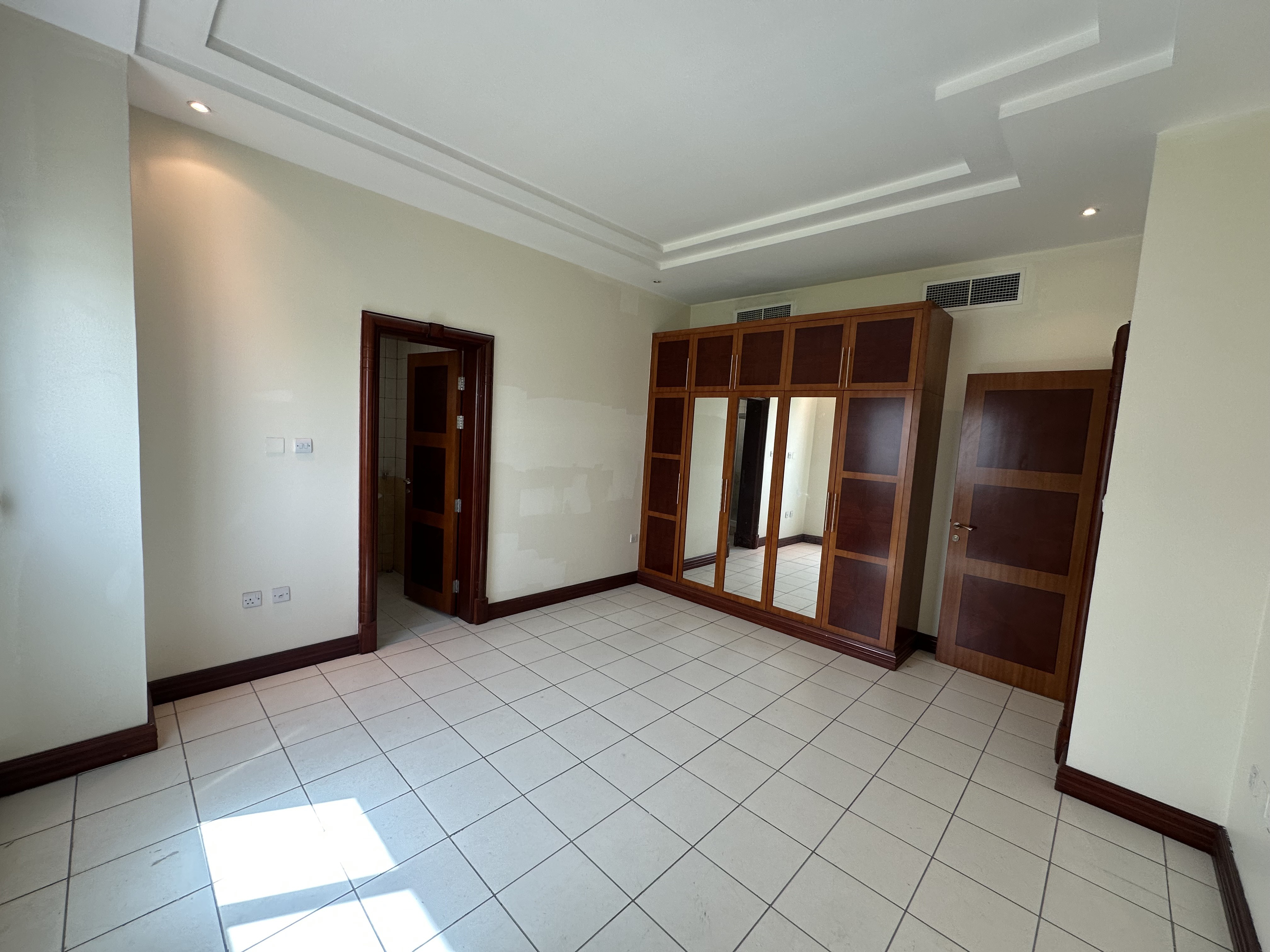 5 Bedroom Villa Duplex Ultra Luxury Park View thumbnail 6