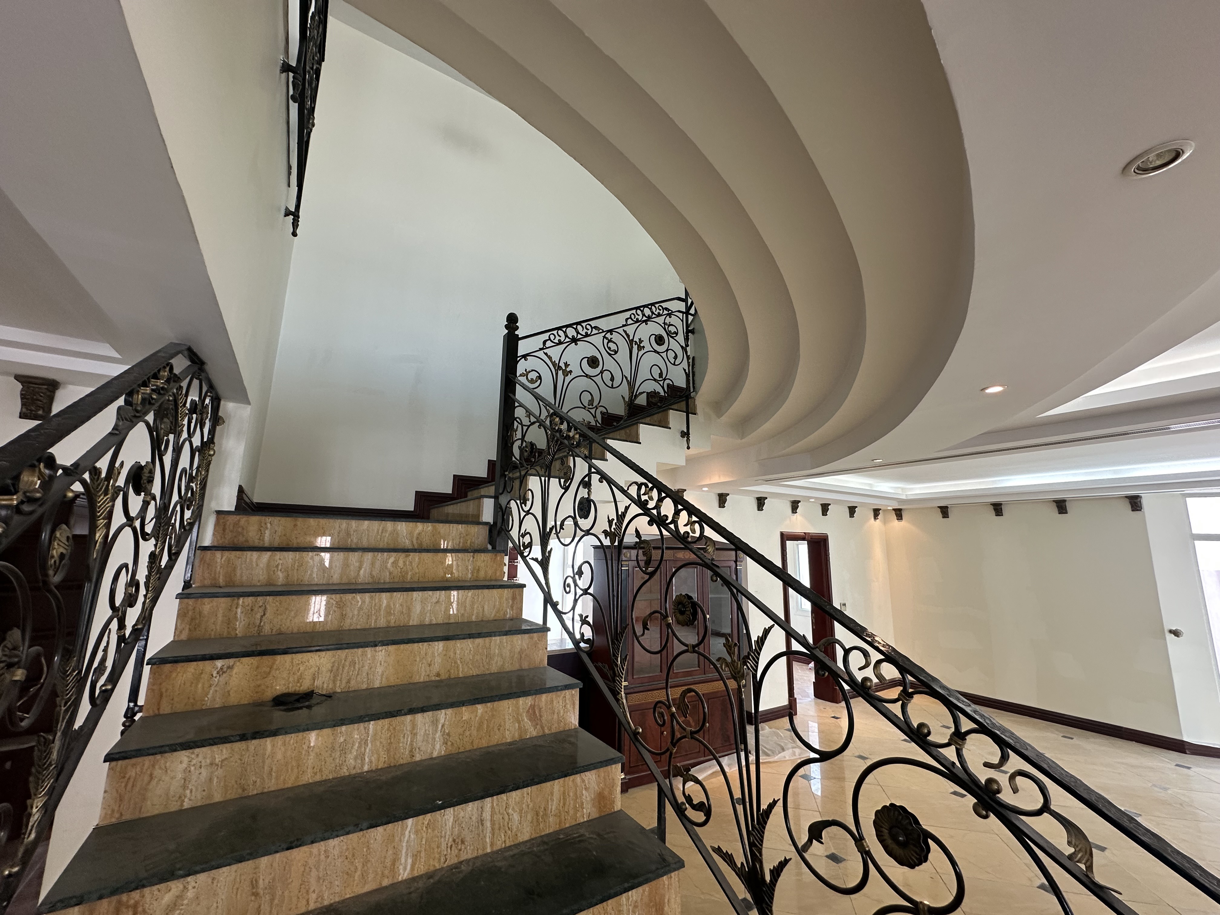 5 Bedroom Villa Duplex Ultra Luxury Park View thumbnail 18