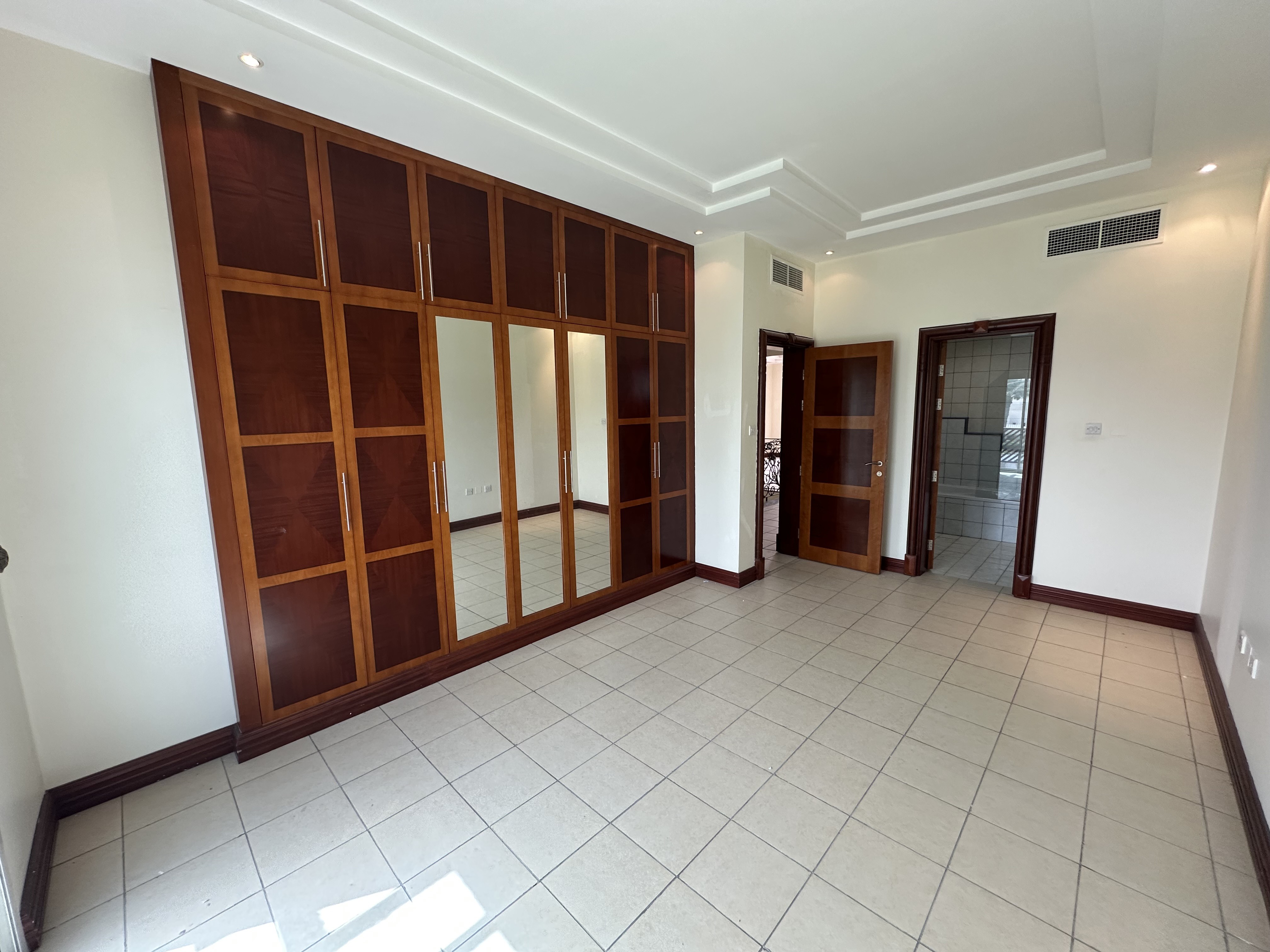 5 Bedroom Villa Duplex Ultra Luxury Park View thumbnail 10