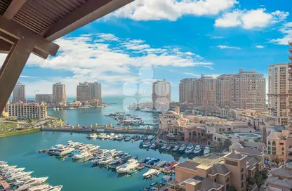 Apartment - 2 Bedrooms - 3 Bathrooms for rent in Marina Gate - Porto Arabia - The Pearl Island - Doha