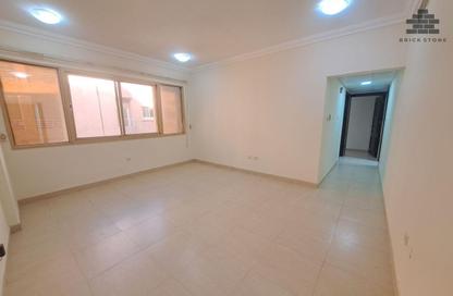 Apartment - 2 Bedrooms - 1 Bathroom for rent in Al Sadd Road - Al Sadd - Doha