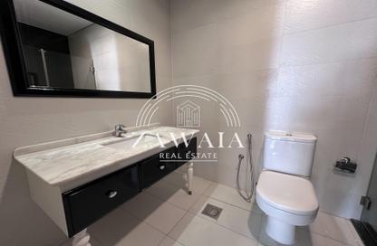Apartment - 2 Bedrooms - 2 Bathrooms for rent in Lusail Marina Heights - Marina District - Lusail