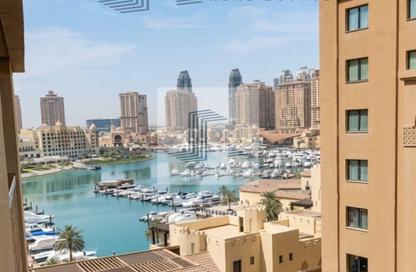 Apartment - 1 Bedroom - 2 Bathrooms for rent in Tower 19 - Porto Arabia - The Pearl Island - Doha
