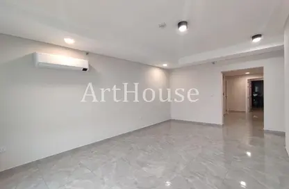 Apartment - 3 Bedrooms - 4 Bathrooms for rent in Musheireb Apartments - Musheireb - Doha