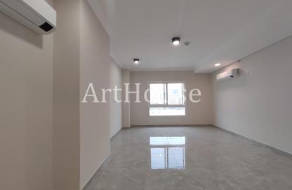 Apartment - 3 Bedrooms - 4 Bathrooms for rent in Musheireb Apartments - Musheireb - Doha Apartment - 3 Bedrooms - 4 Bathrooms for rent in Musheireb Apartments - Musheireb - Doha