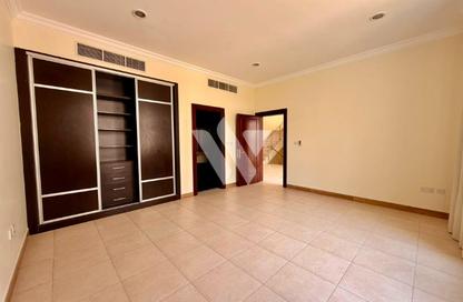 Apartment - 5 Bedrooms - 6 Bathrooms for rent in Legtaifiya Lagoon - West Bay - Doha Apartment - 5 Bedrooms - 6 Bathrooms for rent in Legtaifiya Lagoon - West Bay - Doha