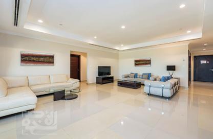 Apartment - 3 Bedrooms - 4 Bathrooms for rent in Regency Pearl 1 - Regency Pearl 1 - The Pearl Island - Doha