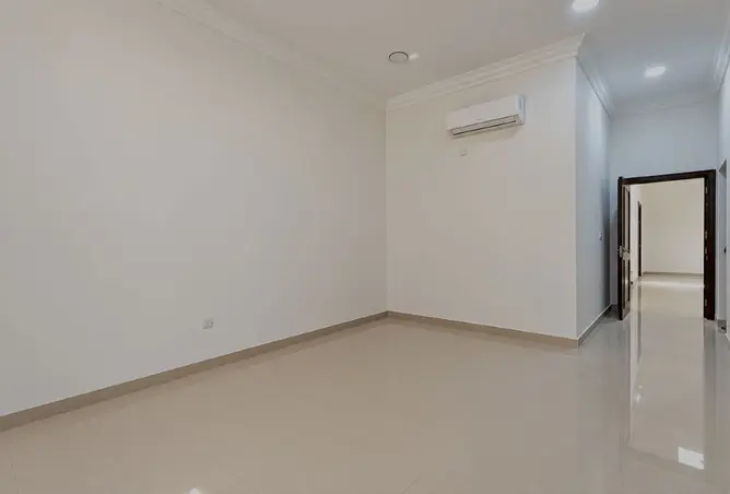 64034668 - Property Image 3