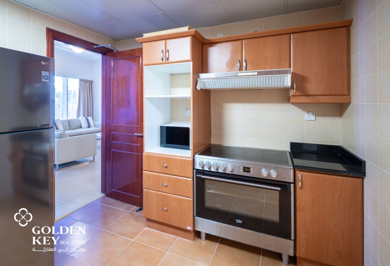 Stunning 2 Bedroom in West Bay |Cooling Included