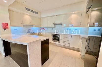 Townhouse - 2 Bedrooms - 3 Bathrooms for sale in Venezia - Qanat Quartier - The Pearl Island - Doha
