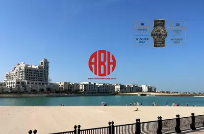 فيلا - 5 غرف نوم - 5 حمامات للايجار في ابراج باي - منطقة الأبراج - جزيرة اللؤلؤة - الدوحة