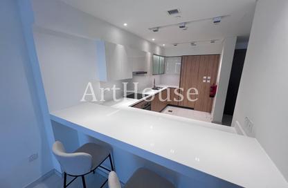 Apartment - 1 Bedroom - 2 Bathrooms for rent in Gewan Island - The Pearl Island - Doha