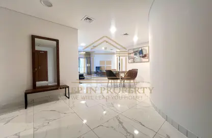 Apartment - 1 Bedroom - 2 Bathrooms for rent in West Bay Tower - West Bay - West Bay - Doha