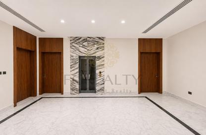Villa - 5 - 7 for sale in Waterfront West Villas - Waterfront Residential - The Waterfront - Lusail