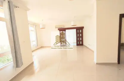 Villa - 6 Bedrooms - 4 Bathrooms for rent in Abu Hamour - Doha