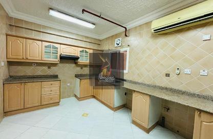 شقة - 2 غرف نوم - 3 حمامات للايجار في 28  نجمة - شارع ابن درهم - نجمة - الدوحة